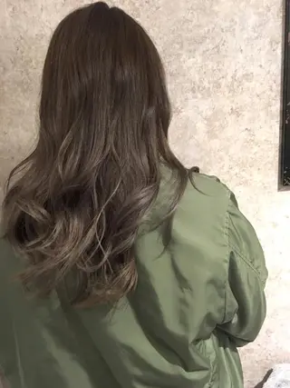 ミディアム カラー パーマ 小顔カット✨ 透明感カラー/村上のヘアスタイル