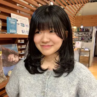 ミディアム MASHU ADOBE所属・レイヤー /髪質改善 /愛実のヘアスタイル