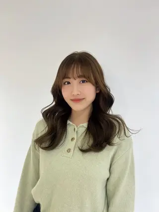 ミディアム 海外風レイヤー🎀 新宿MOMOKA🍑のヘアスタイル