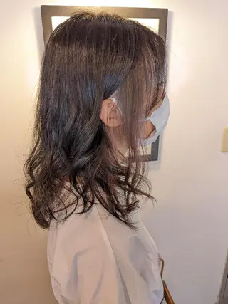 ミディアム 中野 雅子のヘアスタイル