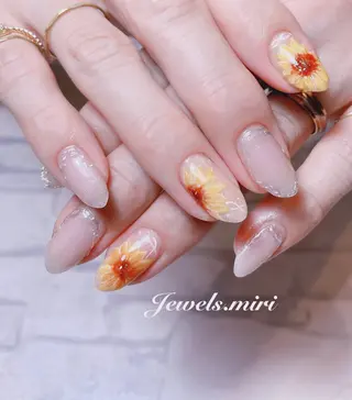 ネイル Jewels nail lily 白楽所属・ネイルサロン Jewels Mのネイルデザイン