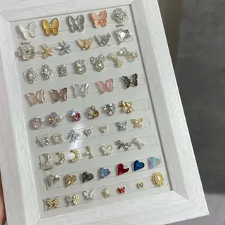 ネイル HIKARI 4uまつ毛ネイルのネイルデザイン