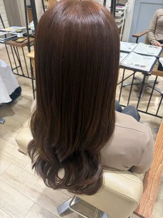 ロング 伊藤 梨緒のヘアスタイル