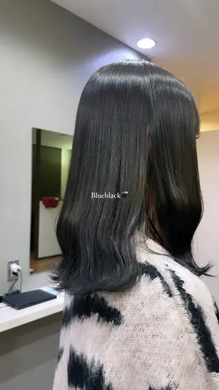 ミディアム カラー サクマ マナミ🎀のヘアスタイル