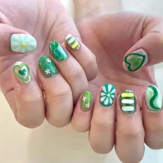 ネイル 新井 ひなののネイルデザイン