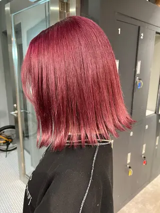 ミディアム カラー M IIのヘアスタイル