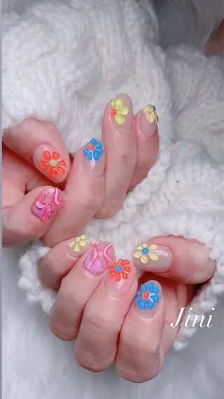 ネイル JINI NAIL所属・ジニ ネイルのネイルデザイン