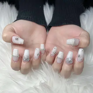 ネイル 石王 美羽のネイルデザイン