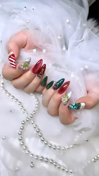 ネイル Salon　Lisia所属・Salon Lisiaのネイルデザイン