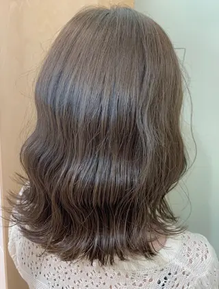 カラー MAEUL NAGOYA所属・村松萌/ レイヤーカットのヘアスタイル