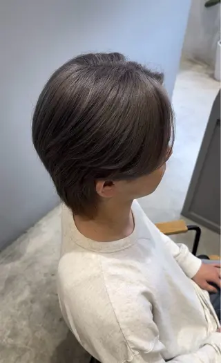 カラー 保坂 瞭のヘアスタイル