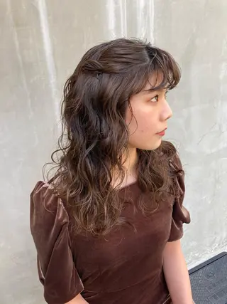 セミロング カラー パーマ ヘアアレンジ BRUNTJET所属・MAEDA MADOKAのヘアスタイル