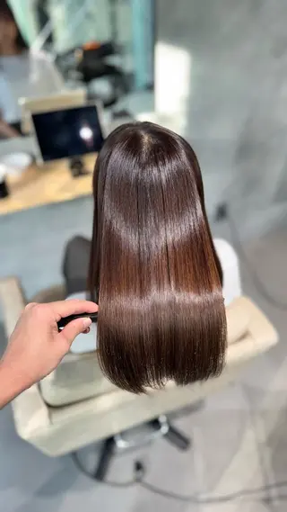 ロング shinka　omotesando所属・ブリーチ縮毛矯正 /髪質改善/タイチのヘアスタイル