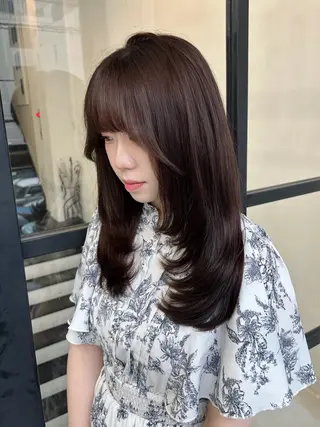 セミロング カラー MaisonHALU 松浦光咲のヘアスタイル