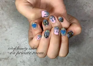 ネイル LAVISH nail salonのネイルデザイン