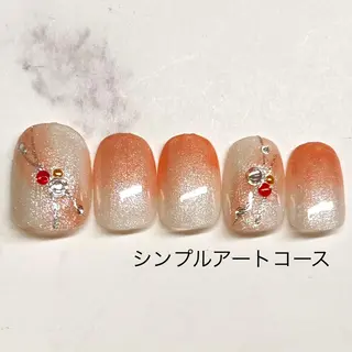 ミディアム ネイルサロン Bliss（ブリス）のネイルデザイン