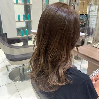 ロング カラー Dears 香芝店所属・関 優希のヘアスタイル