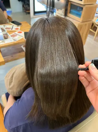 ミディアム JUNO所属・阪神西宮★JUNO 川﨑温子のヘアスタイル