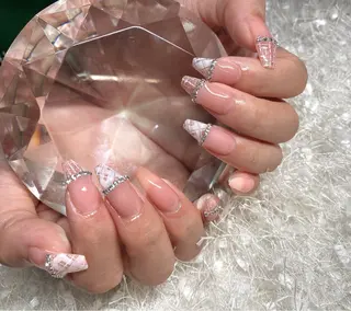 ネイル salon Dahlia所属・サロンダリア Naoのネイルデザイン