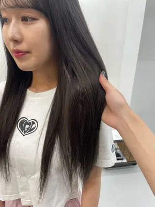 ロング カラー カットモデル/ ハイトーン/ゆうあのヘアスタイル