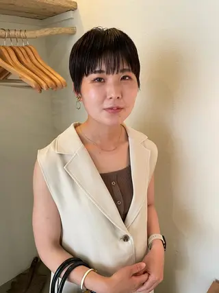 ショート ヒナゴ トヨカズのヘアスタイル