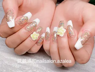 ネイル R inのネイルデザイン