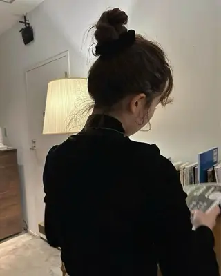 セミロング カラー ナチュラル大人っぽい スタイル　MAORIのヘアスタイル