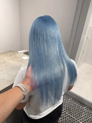 ロング カラー ハイトーン/ 縮毛矯正のヘアスタイル