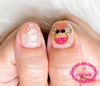ネイル CROWN プライベートサロンのネイルデザイン