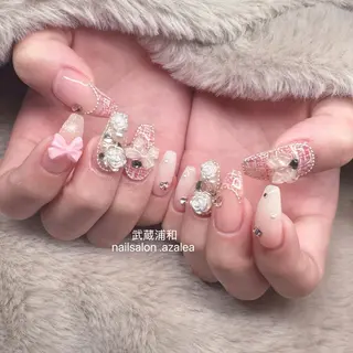 ネイル R inのネイルデザイン