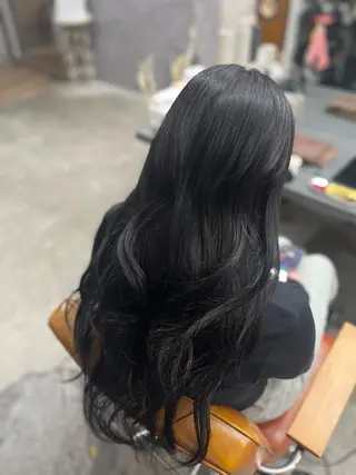 ロング nico 麻生 花輪 美優のヘアスタイル