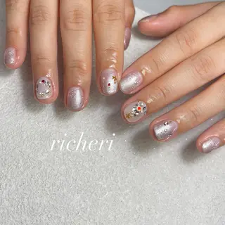 ミディアム ネイル richeri beautyのネイルデザイン