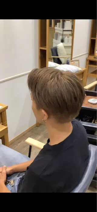 カラー メンズ 阪口 麗宇のヘアスタイル