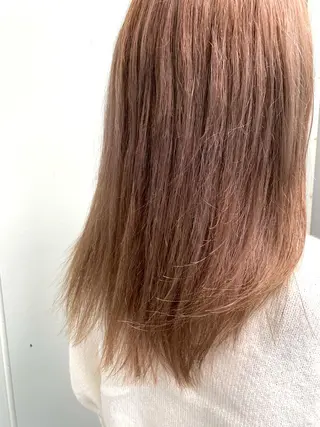 セミロング カラー ainico.所属・明治神宮前 NANAMIのヘアスタイル