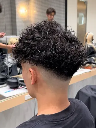 パーマ メンズ 🐲ツイスパ🐲 フェード/龍のヘアスタイル