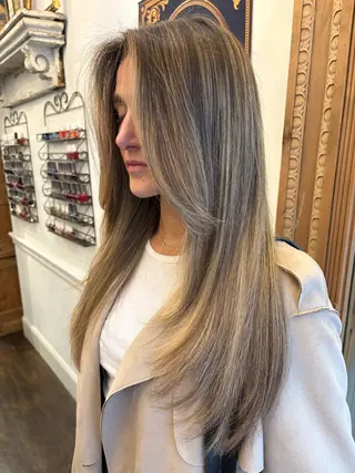 TOKUYAMA SALON所属・横内 英奈のヘアスタイル