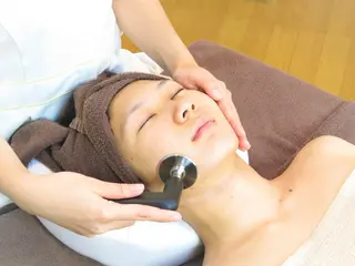 しおり インディバセラピストのエステ・リラクイメージ