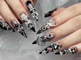 ネイル Shis_🦄shi 韓国風キラキラネイルのネイルデザイン