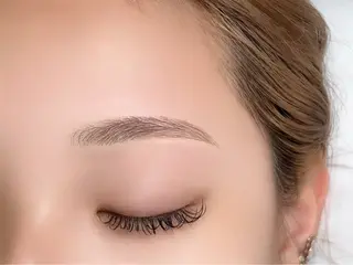 アイブロウ 松山 甘奈のマツエク・マツパデザイン