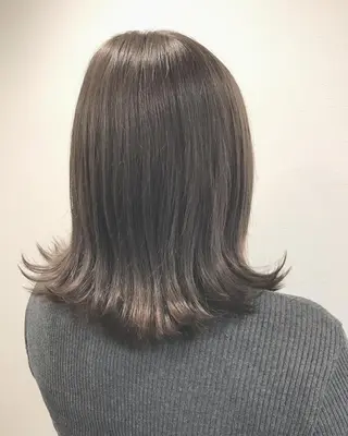 ショート カラー エイトウメダ 店長 稲尾友則のヘアスタイル