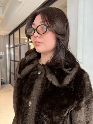 ミディアム SLAY所属・マツイ モモノのヘアスタイル