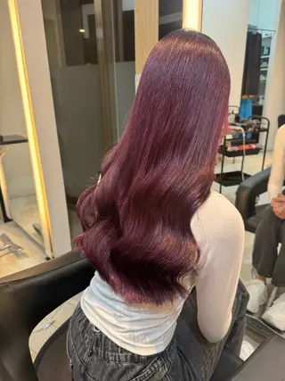 ロング カラー ブリーチ/髪質改善/ ハイトーン/暖色のヘアスタイル