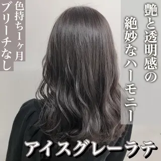 ミディアム カラー レイヤーカット 透明感カラーのヘアスタイル