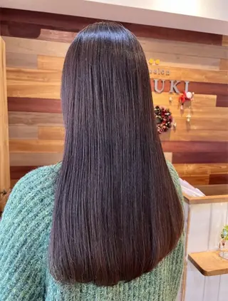 ロング カラー 伊藤 かなのヘアスタイル