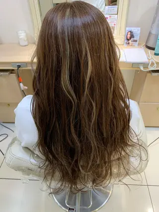 ロング カラー 赤澤 海斗のヘアスタイル
