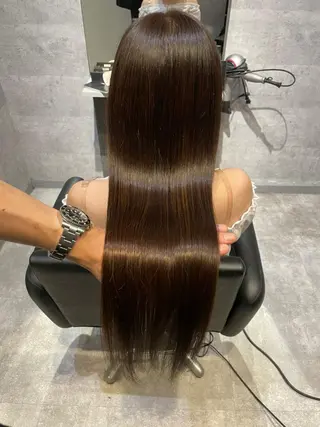 ロング ＿WHITE鳳店 アンダーバーホワイトのヘアスタイル