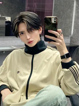 ミディアム カラー メンズ メンズスタイリスト 前田雄輝のヘアスタイル