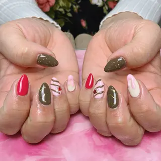 ミディアム hs nail salonのネイルデザイン