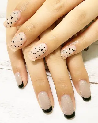 ショート ネイル リラネイル Aikenのネイルデザイン