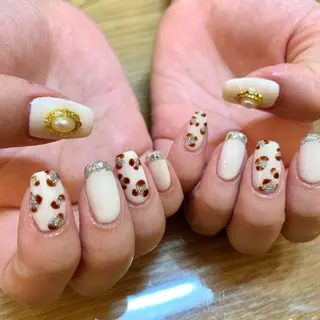 ネイル GO TODAY シェアサロン 表参道Colore店所属・K. Ayanaのネイルデザイン